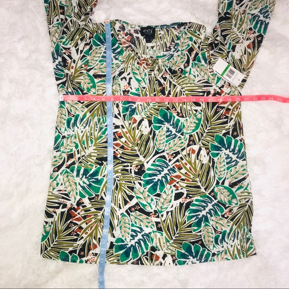 ECI Puff Sleeve Printed Knit Top - Picture 5 of 8